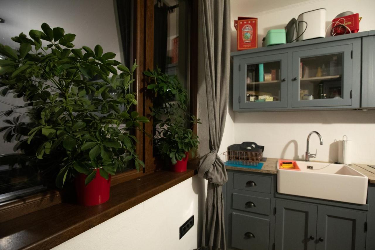 Maison De L'Amour Brebu Nou Екстериор снимка
