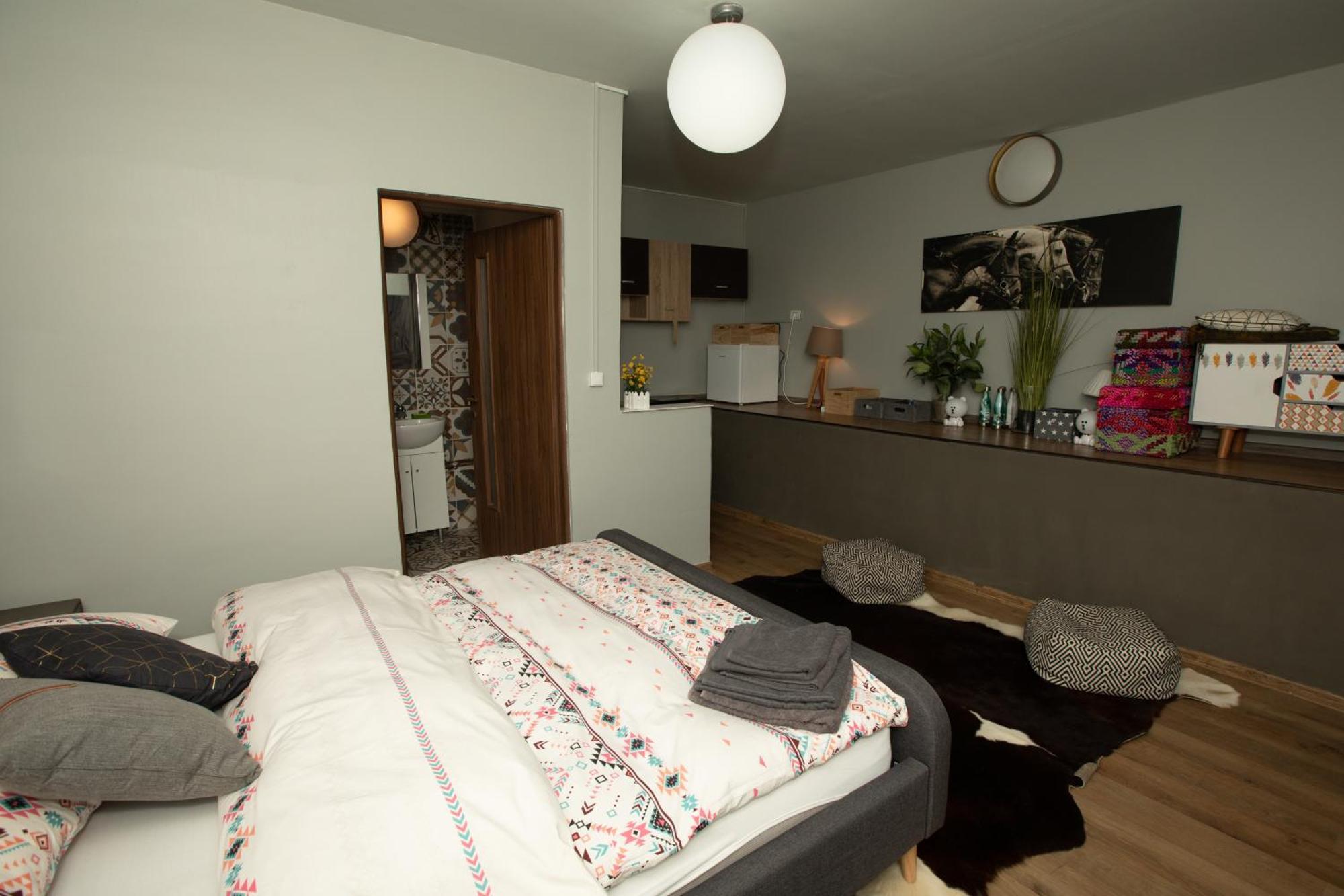 Maison De L'Amour Brebu Nou Екстериор снимка